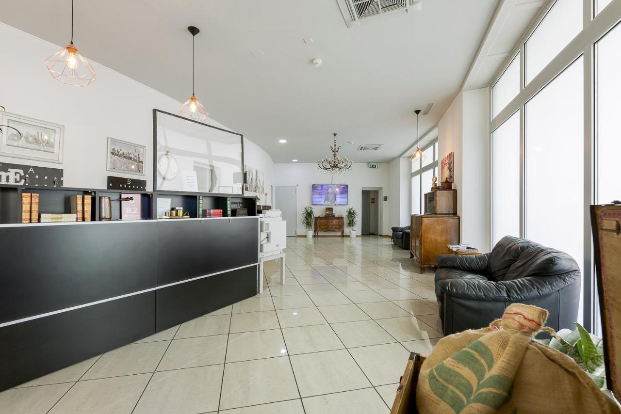 Guesthouse Lugano Apartments By Lr 외부 사진