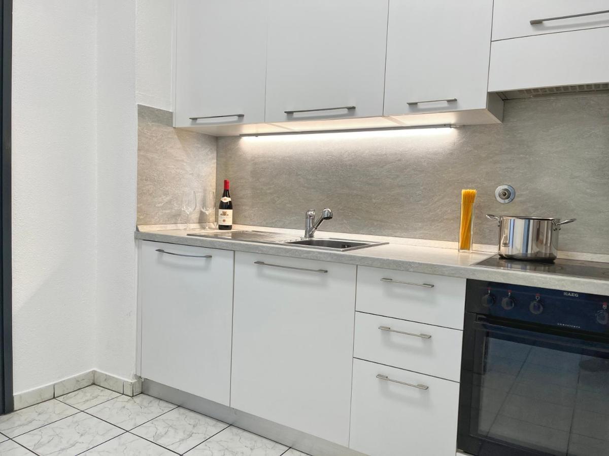 Guesthouse Lugano Apartments By Lr 외부 사진