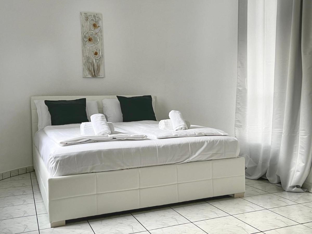 Guesthouse Lugano Apartments By Lr 외부 사진